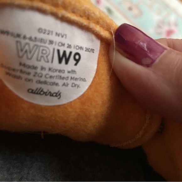 Allbirds Wool Runner Shoes Sol Bright Yellow Orange Color LIMITED EDITION Sz 9 - Picture 7 of 11